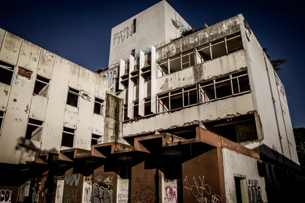 Explorando um Hospital abandonado em Brasília